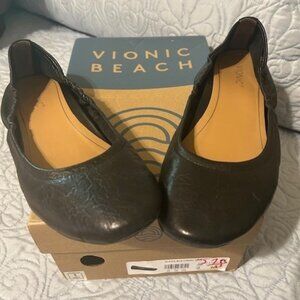 Vionic Alexa Flat - Size 9